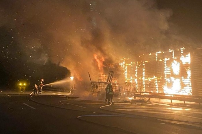 В Баварии сгорел грузовик под управлением белоруса