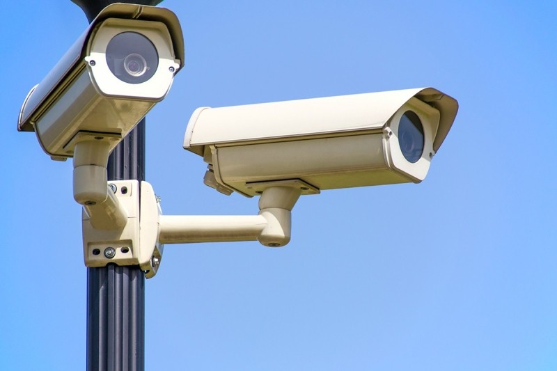 
												Видеокамеры на дорогах научились распознавать лица водителей
											